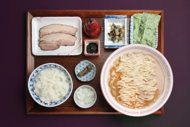 【浜松町・大門・芝公園】パーソナルジムトレーナーが勧める！「炭火焼濃厚中華そば 奥倫道」で賢くラーメンを楽しむ方法